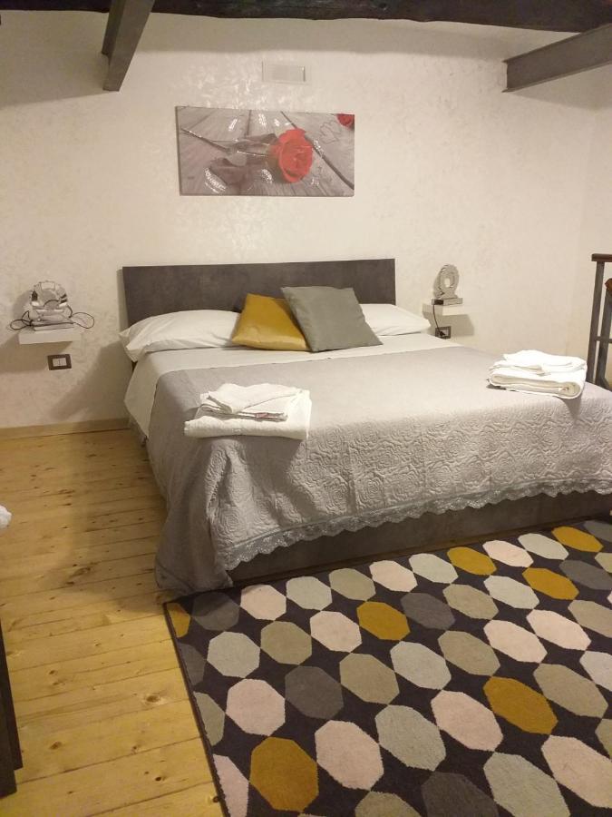 Sasy Jr House Via San Mattia 72 Leilighet Napoli Eksteriør bilde